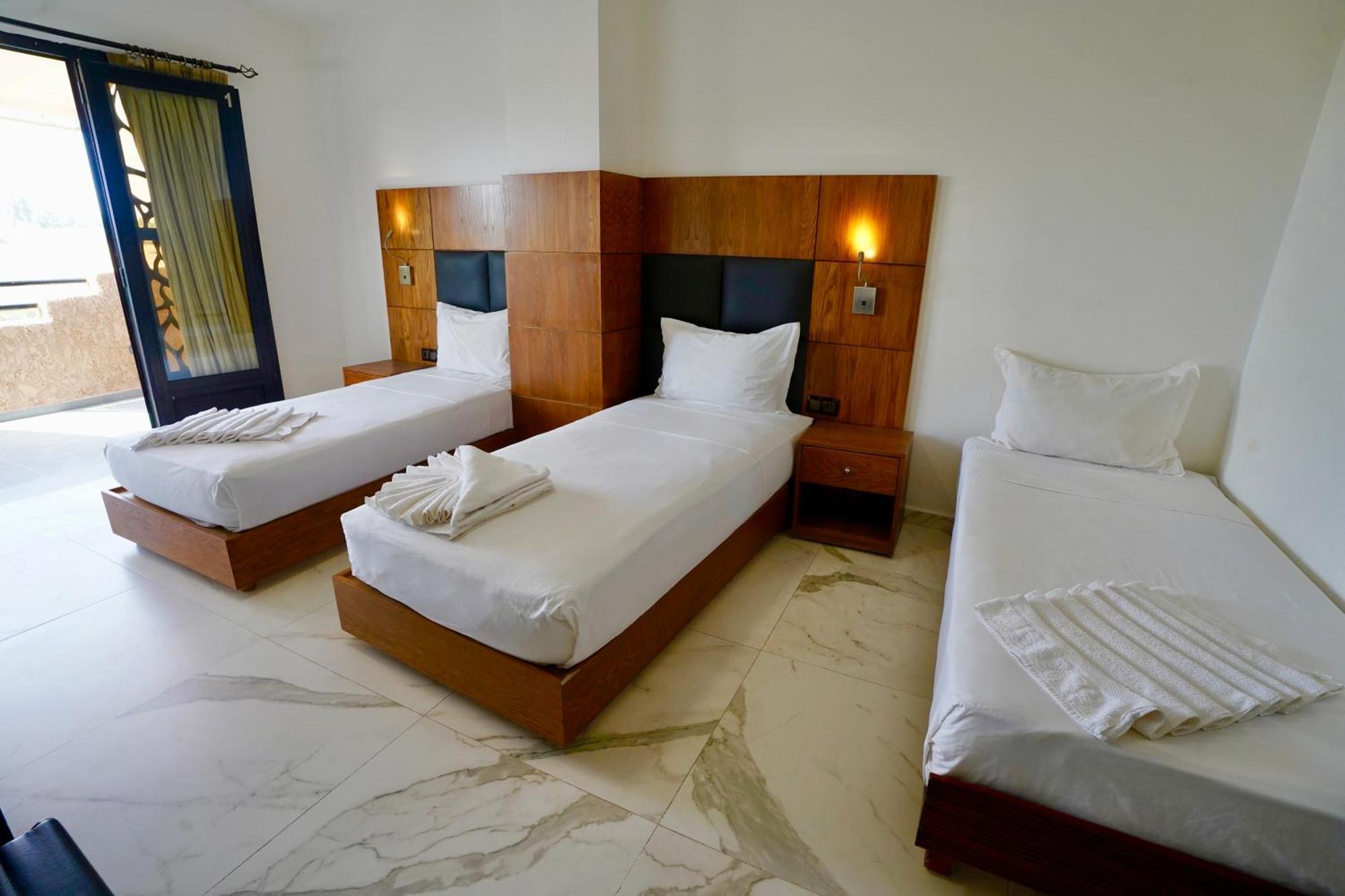 Ourika Camp Suites Hotel & Resort Ель-Харкат Екстер'єр фото
